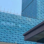 众鹏公司专业生产爬架网，外架钢板网的源头厂家